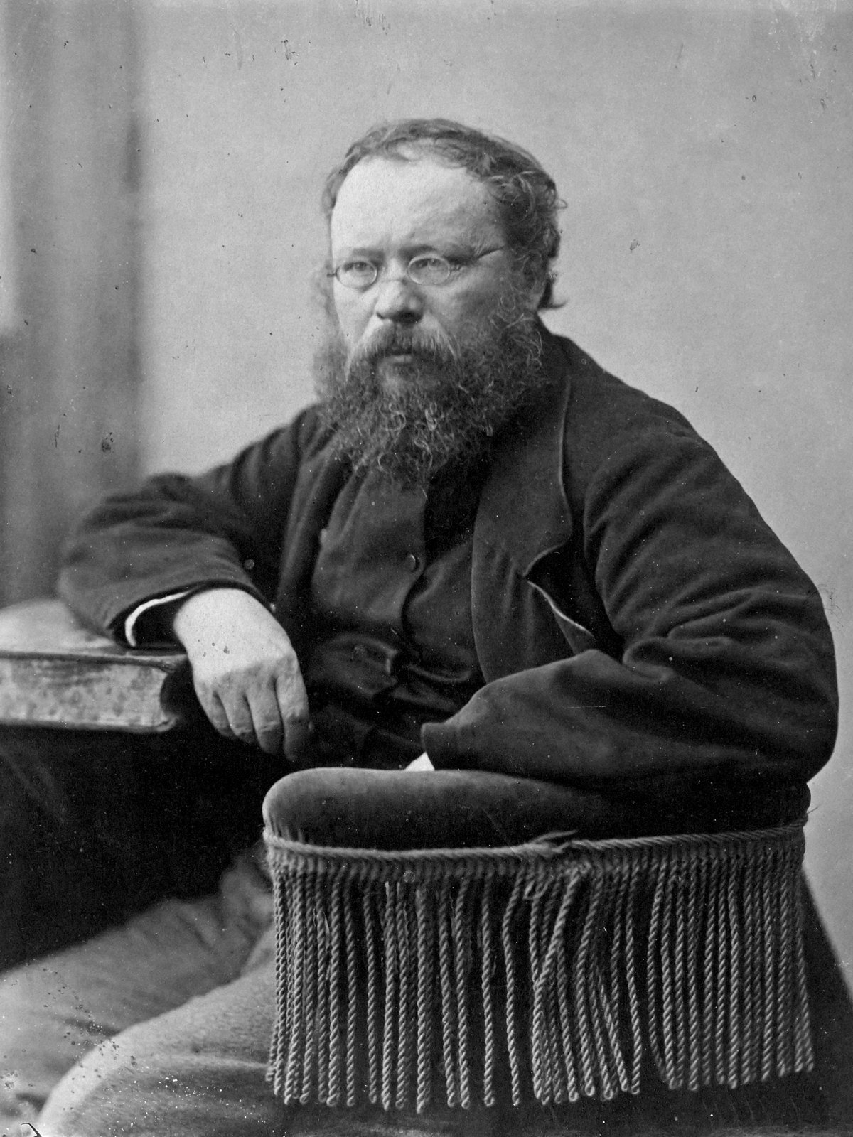 Nadar photographic portrait of Pierre-Joseph Proudhon